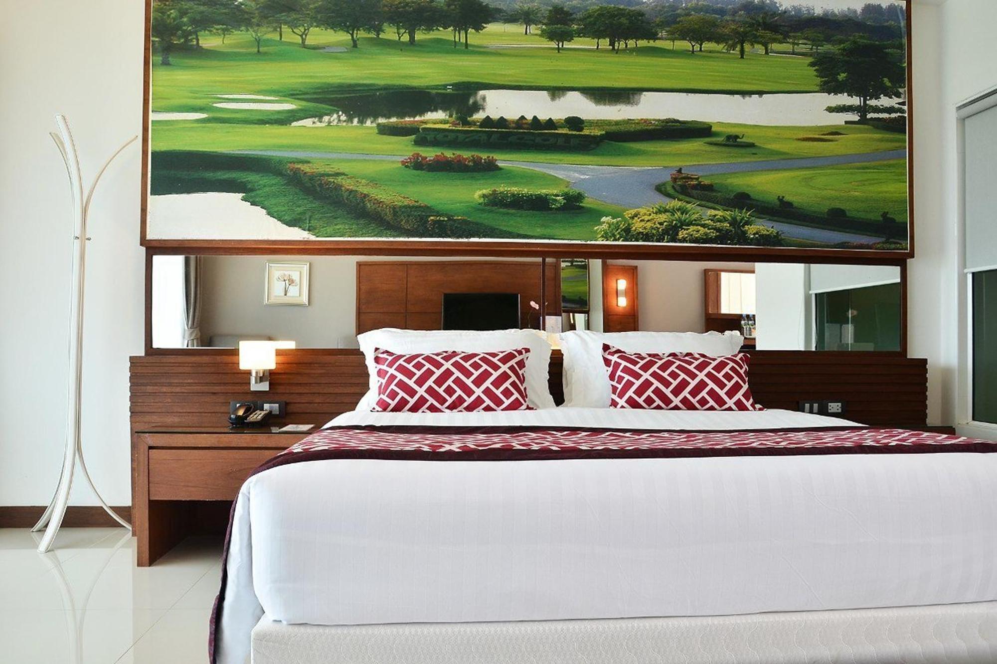 The Par Phuket Sha Plus Кату Екстериор снимка